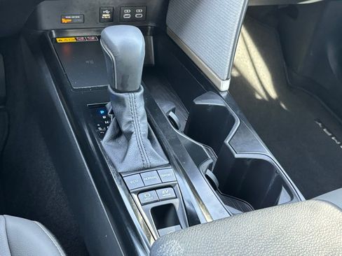 Certified 2025 Toyota Camry SE image 21