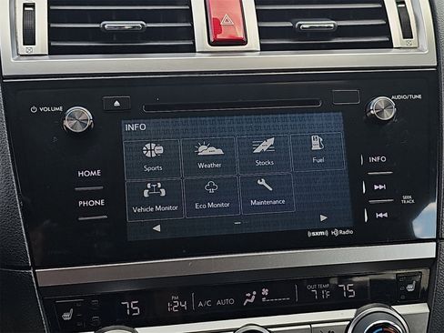 Used 2017 Subaru Outback 2.5i Premium image 22