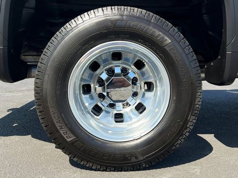 Used 2024 GMC Sierra 3500 Denali w/ Denali Reserve Package image 18