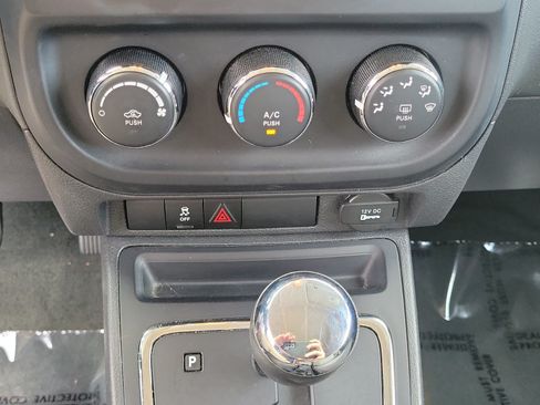 Used 2016 Jeep Patriot Sport w/ Power Value Group FWD image 21