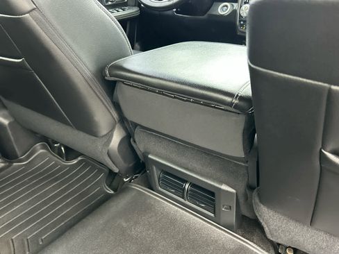 Used 2015 RAM 1500 Laramie w/ Convenience Group image 22