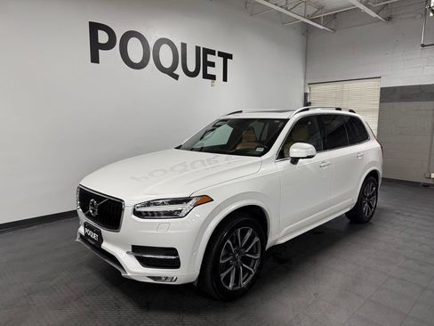 Used 2018 Volvo XC90 T6 Momentum w/ Convenience Package AWD/4WD image 2