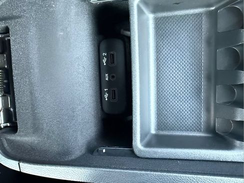 Used 2023 Dodge Charger SXT w/ Cold Weather Package RWD image 22
