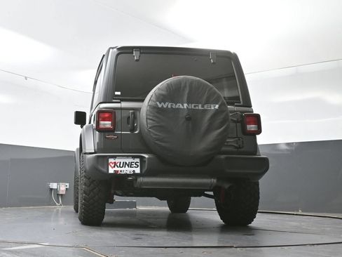Used 2023 Jeep Wrangler Sport AWD/4WD image 32