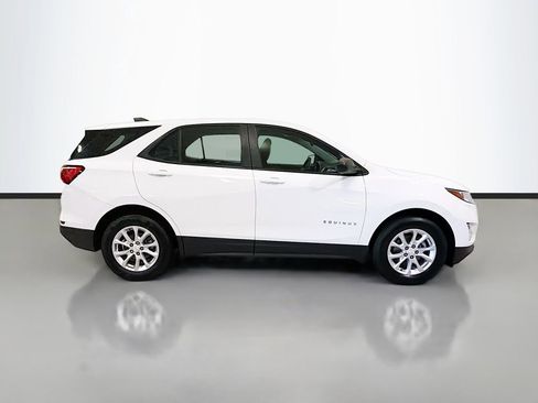 Used 2021 Chevrolet Equinox LS FWD image 11