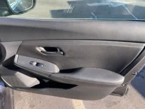 Used 2025 Nissan Sentra S image 16