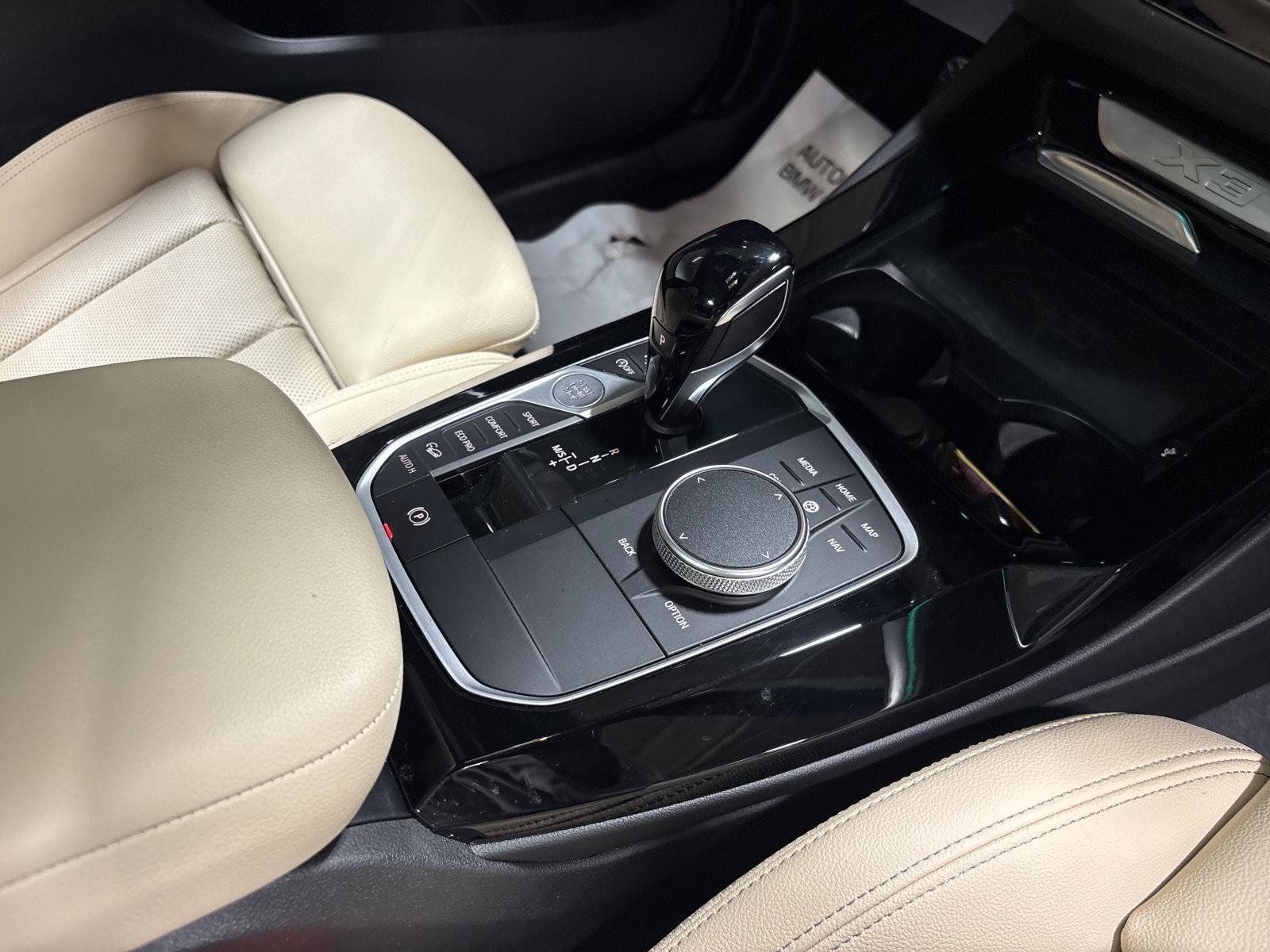 Used 2023 BMW X3 xDrive30i w/ Premium Package w/ZPA AWD/4WD image 6