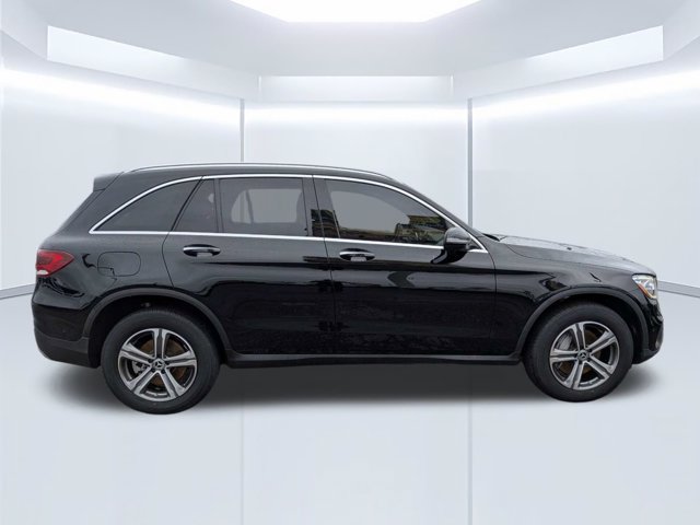 Used 2021 Mercedes-Benz GLC 300 image 3