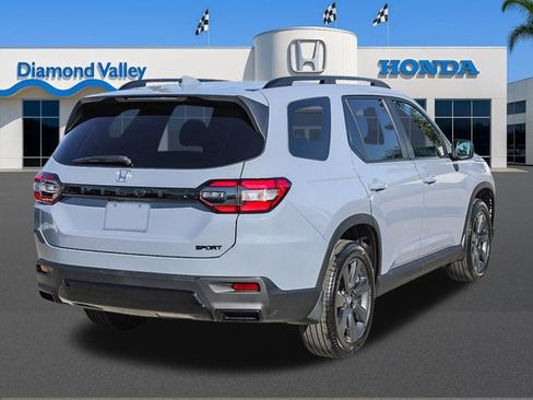 New 2026 Honda Pilot Sport image 2