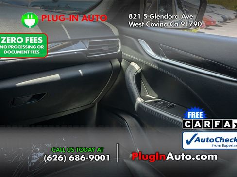 Used 2021 Maserati Levante S AWD/4WD image 18