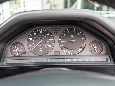 Used 1990 BMW 325i Convertible RWD image 13