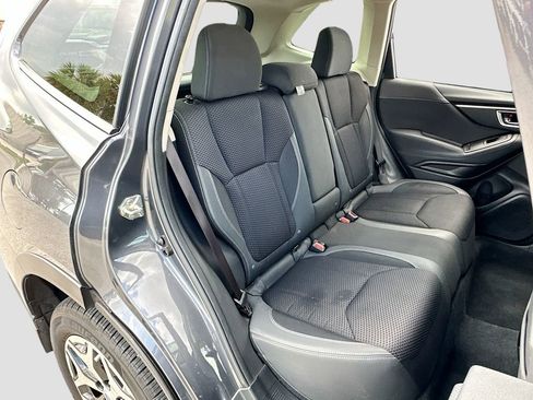 Used 2022 Subaru Forester Premium AWD/4WD image 26