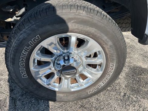 Used 2020 Ford F250 Limited image 24