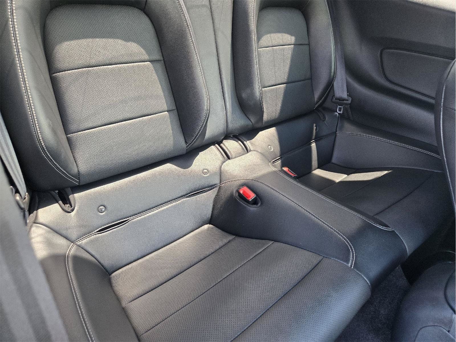 Used 2018 Ford Mustang GT Premium RWD image 30