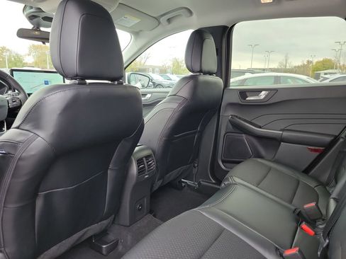 New 2026 Ford Escape SE image 15