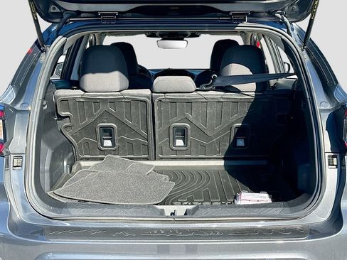 Used 2024 Subaru Crosstrek 2.0i Premium image 25