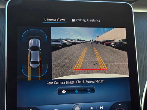 Used 2025 Mercedes-Benz C 300 4MATIC Sedan image 30