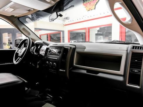 Used 2012 RAM 2500 ST w/ Chrome Appearance Group AWD/4WD image 15