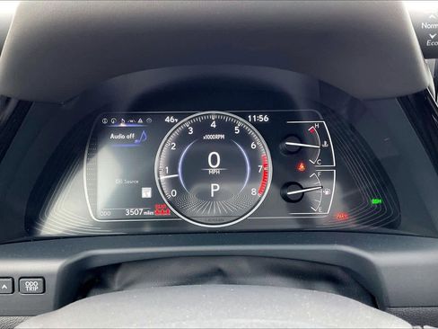 Used 2025 Lexus ES 350 w/ Luxury Package image 25