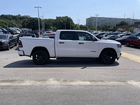 Used 2023 RAM 1500 Laramie AWD/4WD image 7