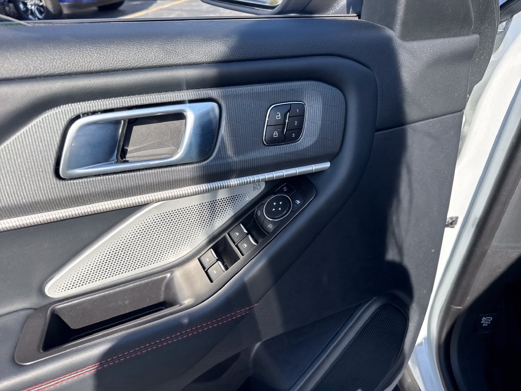 Used 2026 Ford Explorer ST w/ Sun And Sound Package AWD/4WD image 22