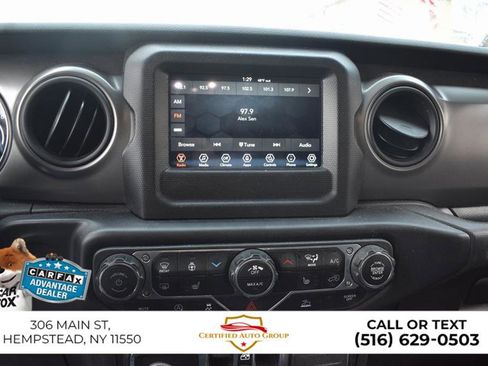 Used 2022 Jeep Gladiator Sport image 19