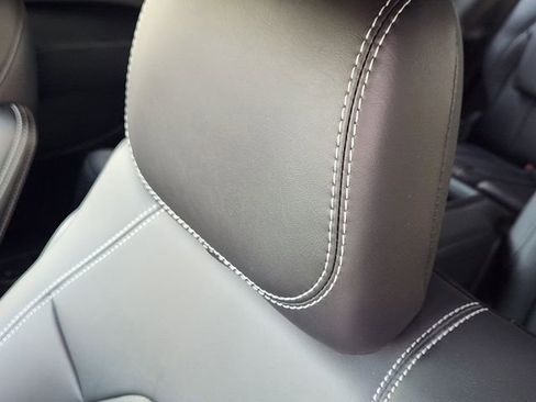 New 2026 Chrysler Pacifica Select image 9