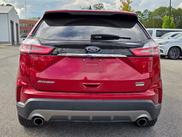 Used 2020 Ford Edge SEL w/ Convenience Package FWD image 4