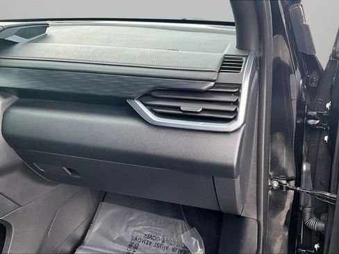 Used 2025 GMC Acadia Elevation w/ Elevation Premium Package image 15