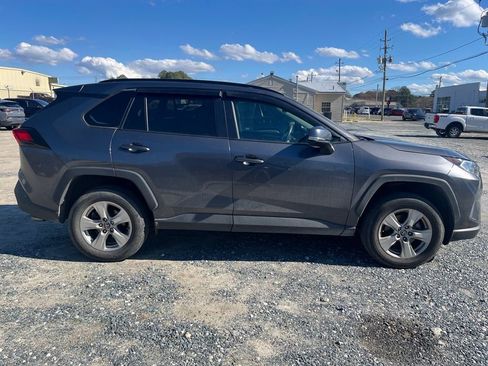 Used 2021 Toyota RAV4 XLE image 6