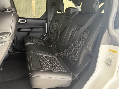 Used 2025 Ford Bronco Big Bend AWD/4WD image 24