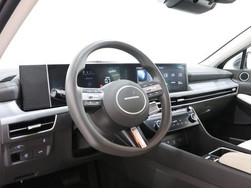 Used 2025 Hyundai Sonata SEL FWD image 13