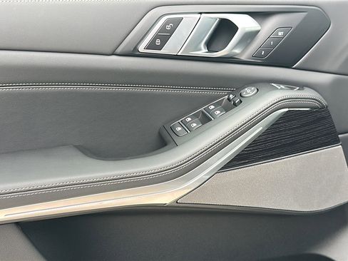 New 2026 BMW X5 xDrive40i w/ M Sport Package image 13
