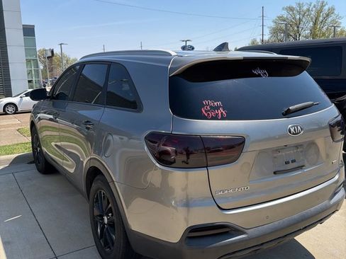 Used 2016 Kia Sorento LX w/ LX Convenience Package image 5