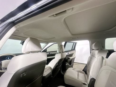 Used 2024 Hyundai Santa Fe Calligraphy AWD/4WD image 13