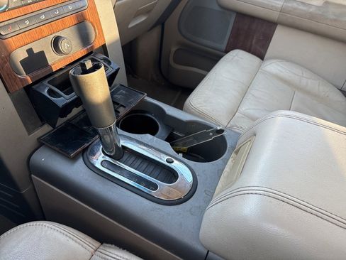 Used 2004 Ford F150 XLT image 12