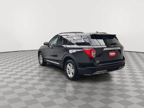 Used 2024 Ford Explorer XLT w/ Equipment Group 202A AWD/4WD image 39