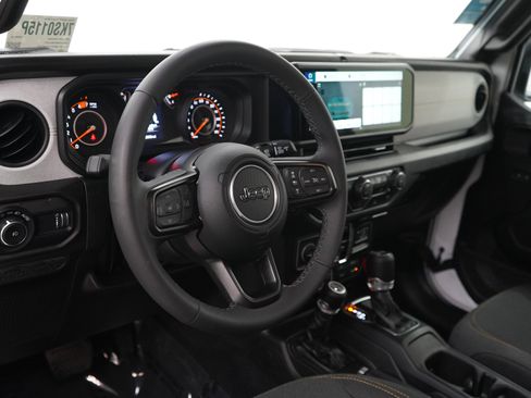 Used 2025 Jeep Wrangler Unlimited Sport AWD/4WD image 20
