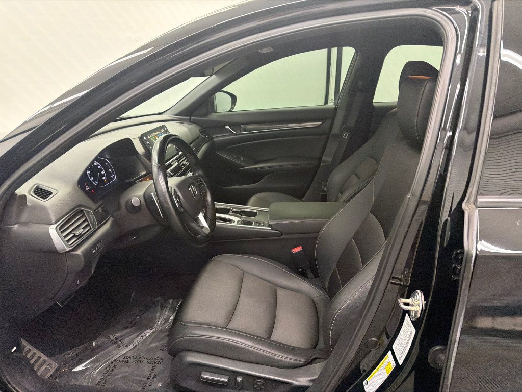 Used 2019 Honda Accord Sport image 9