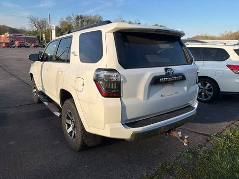 Used 2022 Toyota 4Runner TRD Off-Road Premium image 8