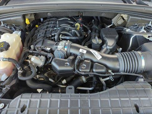 Used 2023 Jeep Grand Cherokee Laredo RWD image 22
