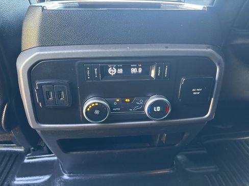 Used 2020 Ford Expedition XLT w/ Equipment Group 202A RWD image 40
