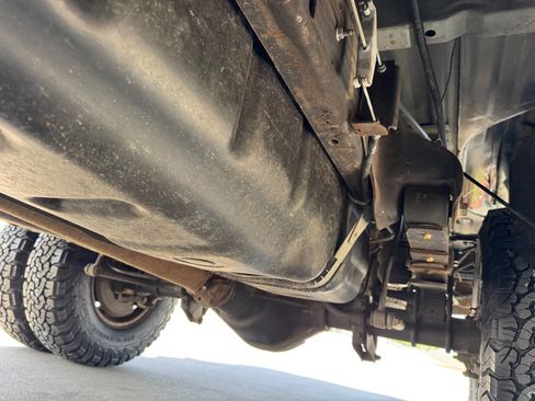 Used 2004 Ford F350 XL image 23