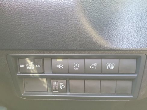 Used 2026 Toyota Tundra SR image 26