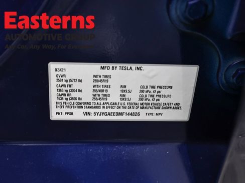 Used 2021 Tesla Model Y Long Range AWD/4WD image 31