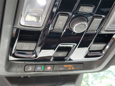 New 2025 Cadillac Escalade Premium Luxury w/ LPO, Floor Liner Package image 19