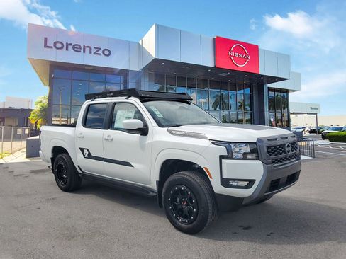 New 2025 Nissan Frontier SV w/ SV Convenience Package image 3