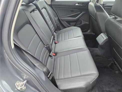 Used 2024 Volkswagen Jetta SE image 24