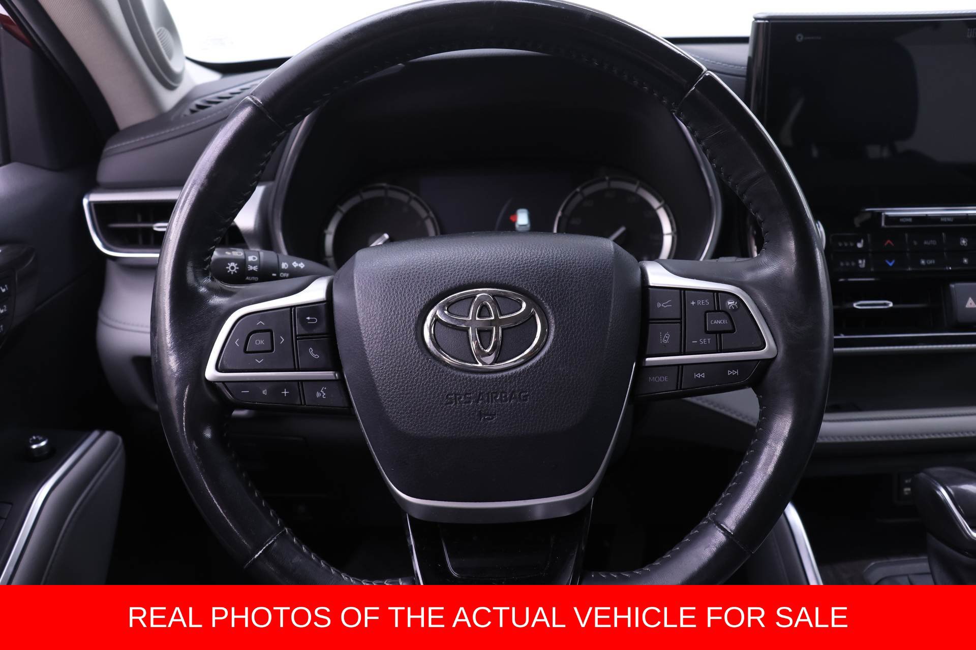 Used 2022 Toyota Highlander Platinum AWD/4WD image 14