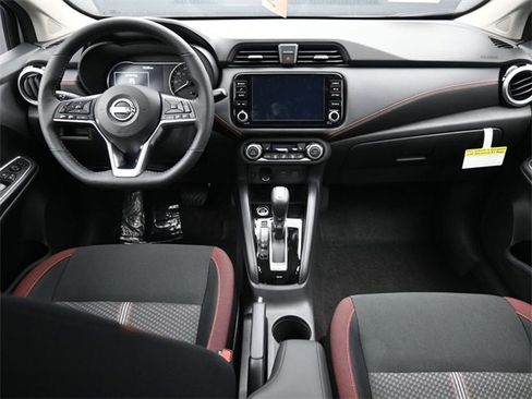 New 2025 Nissan Versa SR w/ Trunk Package image 9